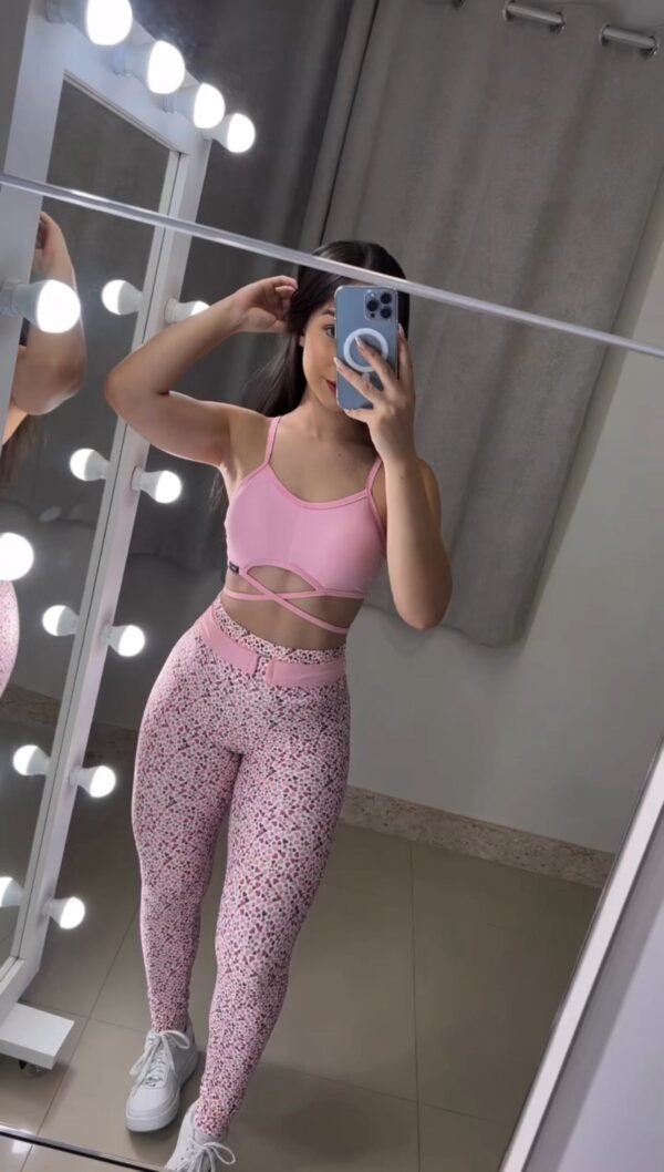 Conjunto Penélope Charmosa